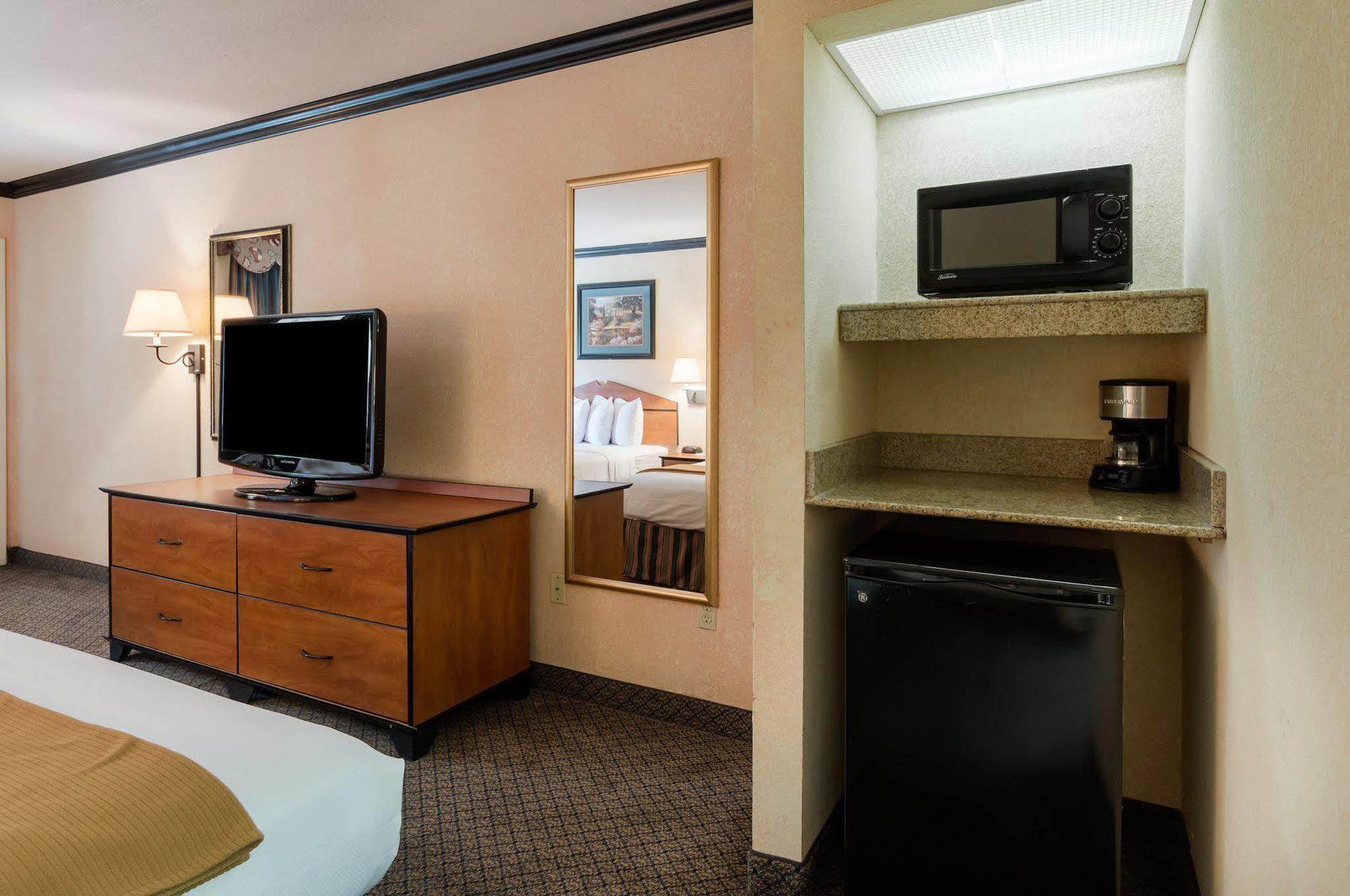 Quality Inn & Suites Лафкін Екстер'єр фото