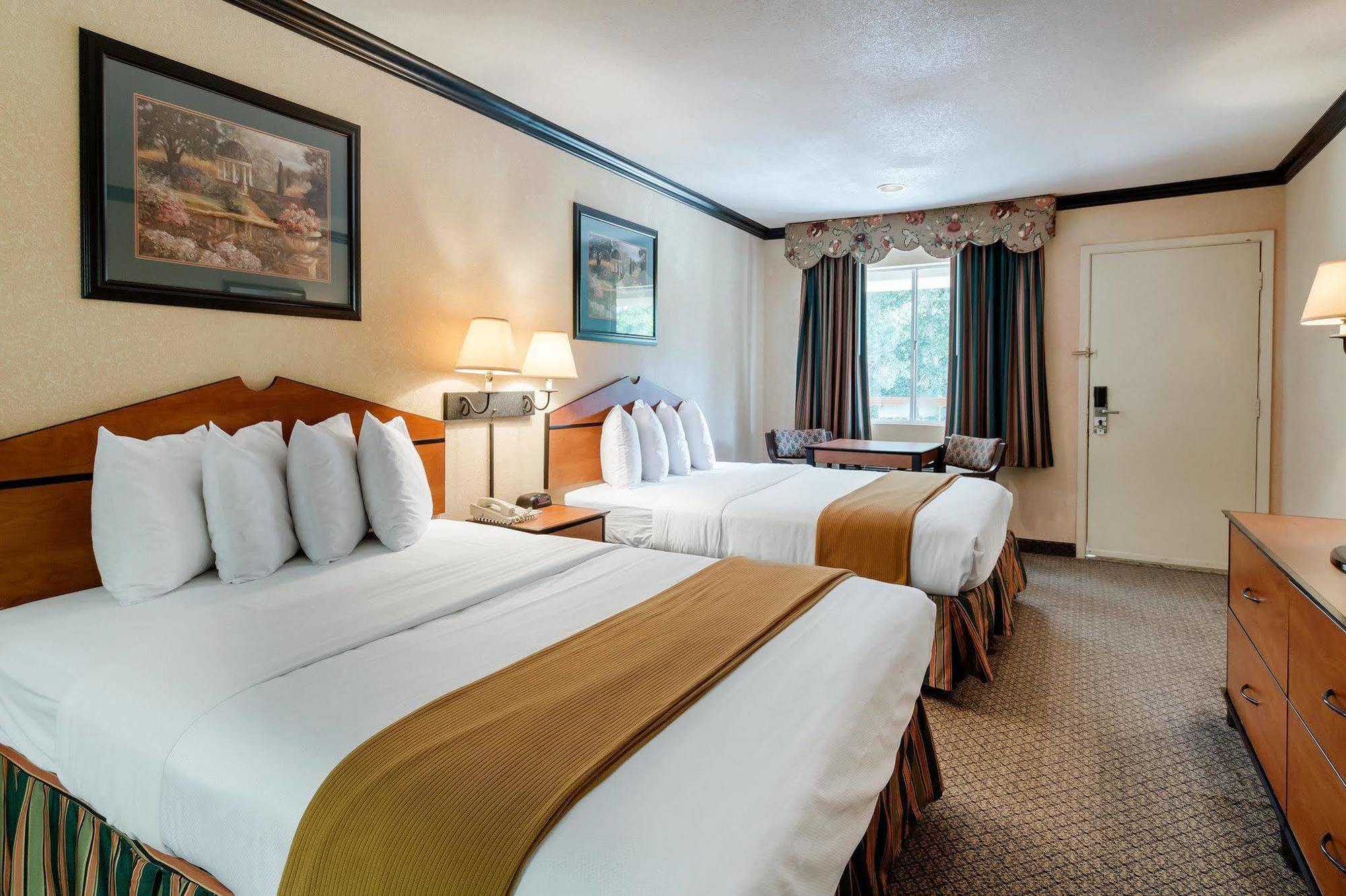 Quality Inn & Suites Лафкін Екстер'єр фото